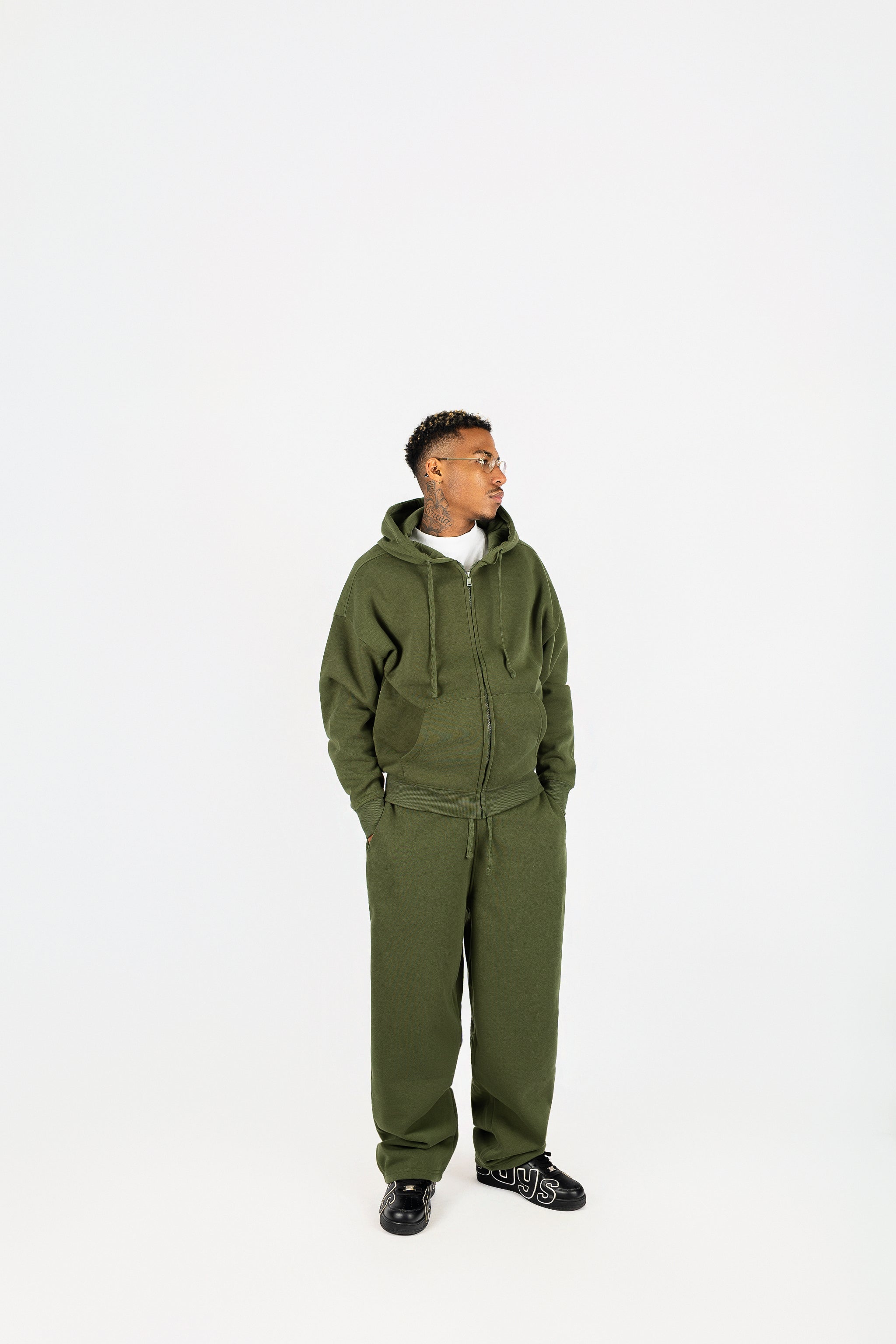 Ultra Relaxed Fit Fleece Sweatpants